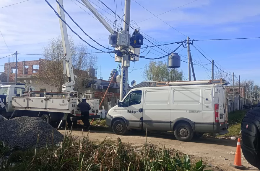 Labores de EDELAP a instancias del municipio.