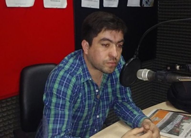 Jonathan Barros, en el aire de BerissoCiudad en Radio.