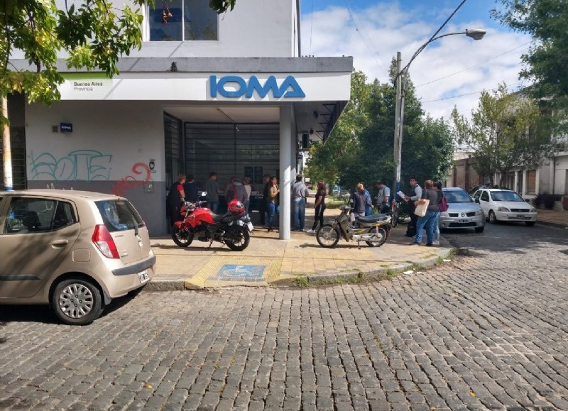 La ciudad se mueve a otro ritmo.