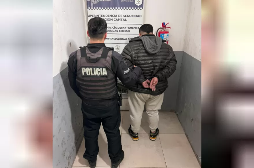 El aprehendido, de 39 años, quedó a disposición de la UFI N.º 8, imputado por Infracción a la Ley 23.737 de Estupefacientes.