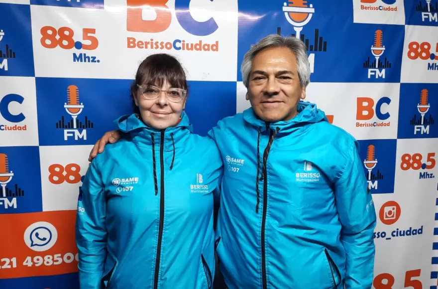 Ariadna Medl y Emanuel Chávez, integrantes del SAME en Berisso.