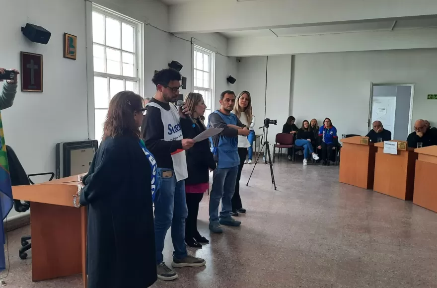 Los baches encendieron el debate en el Concejo
