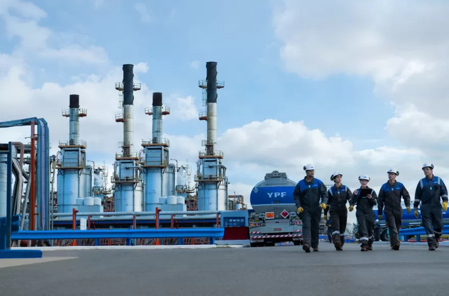 Allí se produce el 41 por ciento de las naftas y el 39 por ciento del gasoil del país.