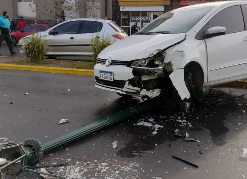 Siniestro en Avenida Montevideo entre 4 y 5.