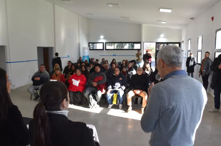 Desde el año 2019, la gestión municipal viene articulando para facilitar y acompañar el acceso de vecinos a la escritura de sus viviendas.