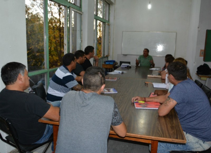 Las clases comenzarán el 1 de abril.