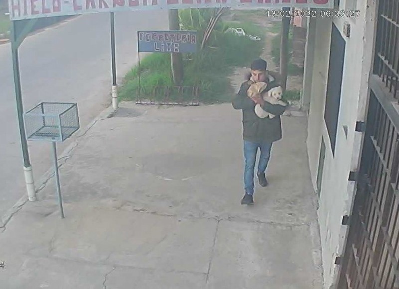 La captura de una cámara de seguridad.
