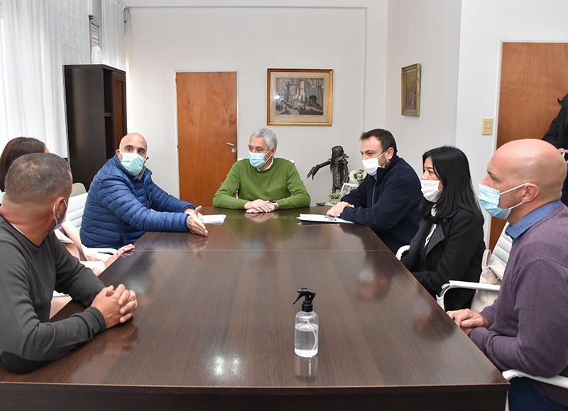 Reunión en el despacho de Intendencia.