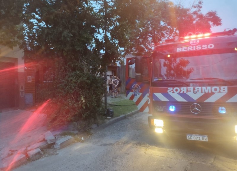 La rápida intervención de los bomberos evitó males mayores.