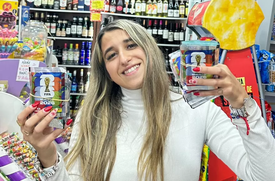 En  Berisso muchos ya comenzaron la recorrida habitual por kioscos y grupos de intercambio, tratando de conseguir el álbum.