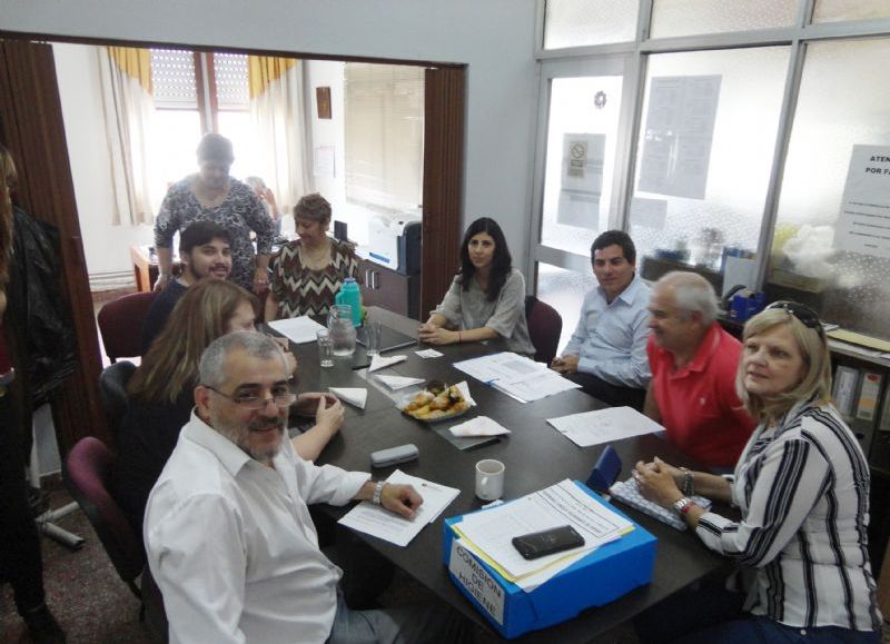 Reunión con integrantes de la Comisión de Salud y Medio Ambiente del Concejo.