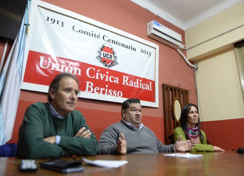 Charla-debate sobre educación.