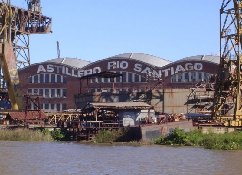 El Río Santiago y la Isla Paulino en peligro.