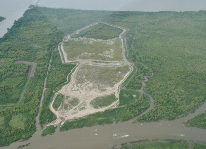 El Río Santiago y la Isla Paulino en peligro.