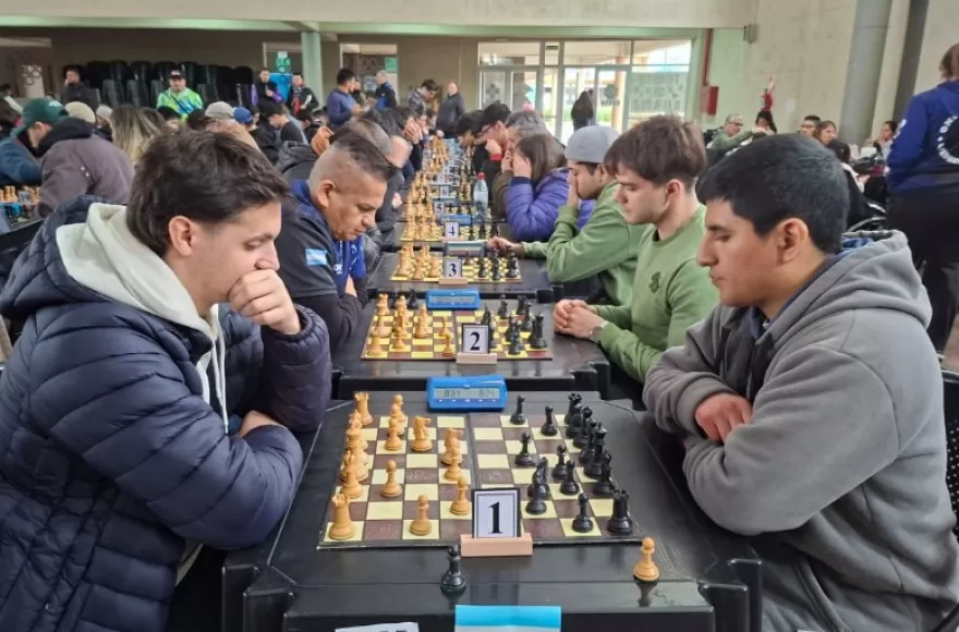 La Escuela Municipal de Ajedrez de Berisso participó de una nueva jornada de la Liga Río de la Plata.