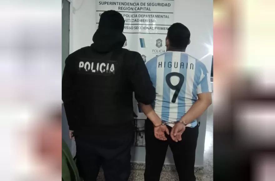 El sujeto, de 33 años, fue trasladado a dependencia policial.