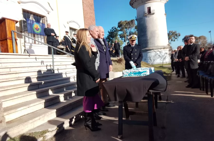 El intendente Cagliardi encabezó el acto.