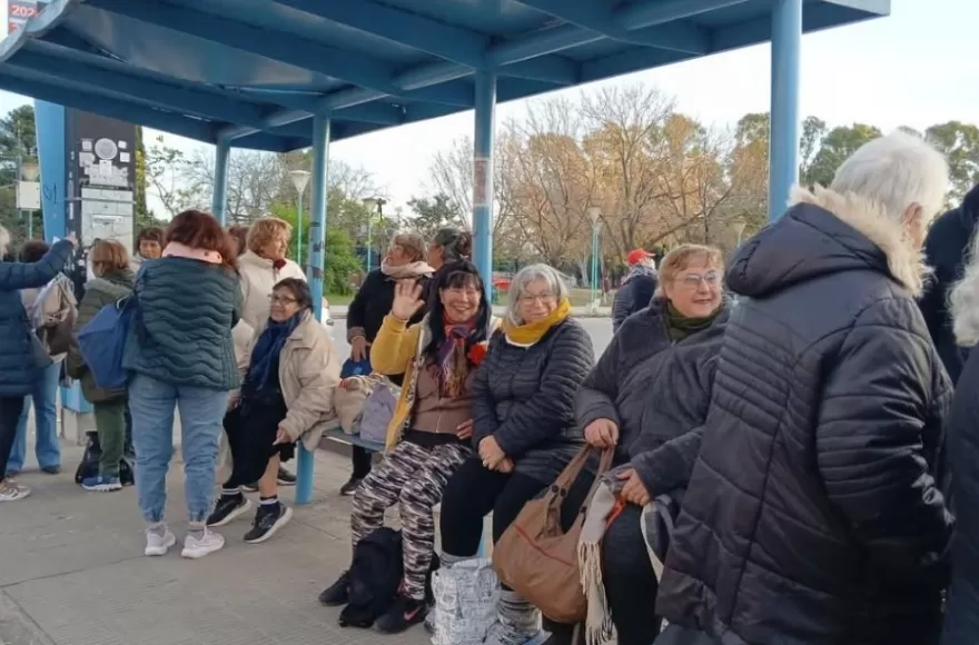El Centro Recreativo Hogar y Amor queda en calles 32 y 169, que funciona los jueves de 10 a 15. 