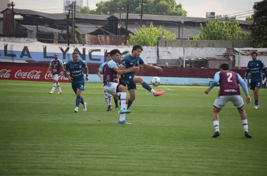 La Villa no pudo con la UAI.