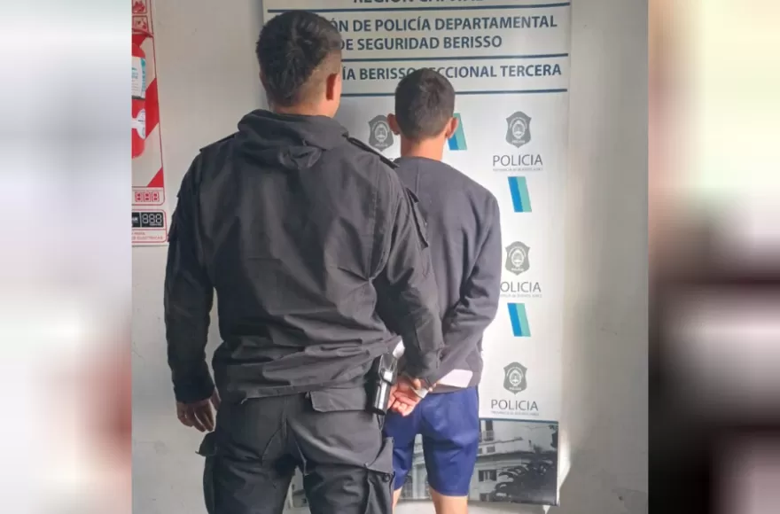 El sujeto fue inmediatamente aprehendido y trasladado a la Comisaría correspondiente para el inicio de las actuaciones judiciales.