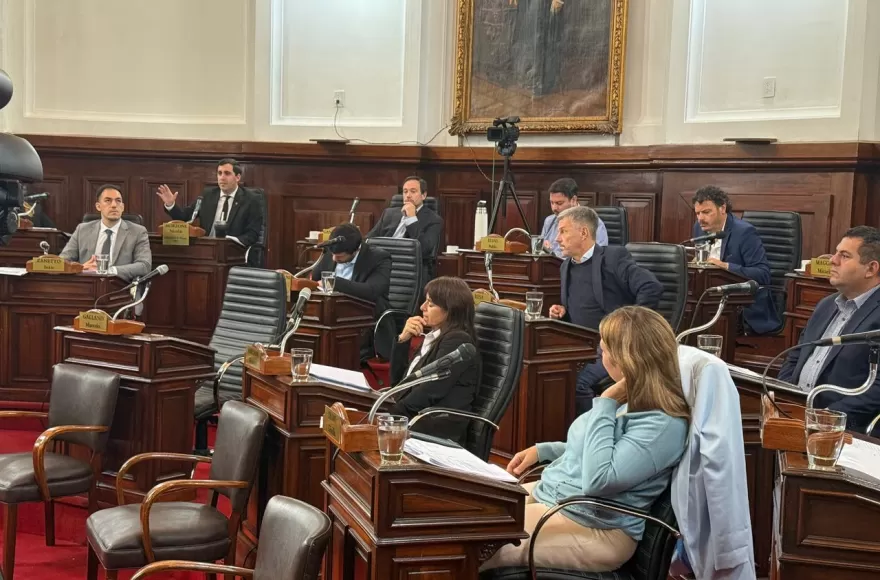 Sesionó en Concejo de La Plata.