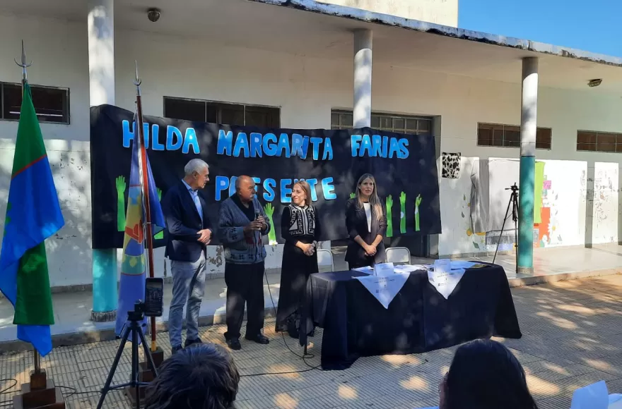 El intendente Cagliardi participó de la sesión en la que se homenajeó a Hilda Margarita Farías.