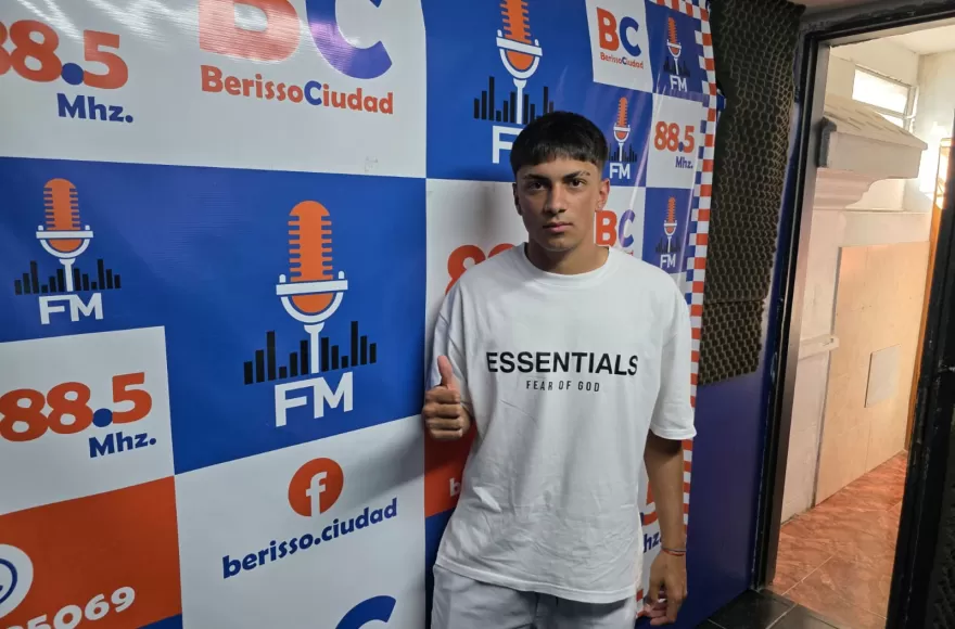 Tomás Rastelli, jugador de Estrella de Berisso.