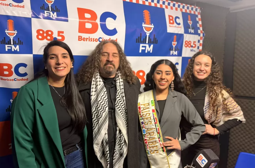 La colectividad árabe visitó FM Berisso Ciudad.