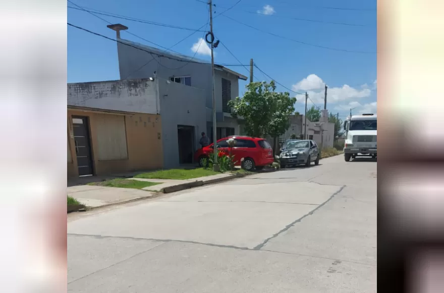 Calle reparada tras la advertencia de los vecinos.