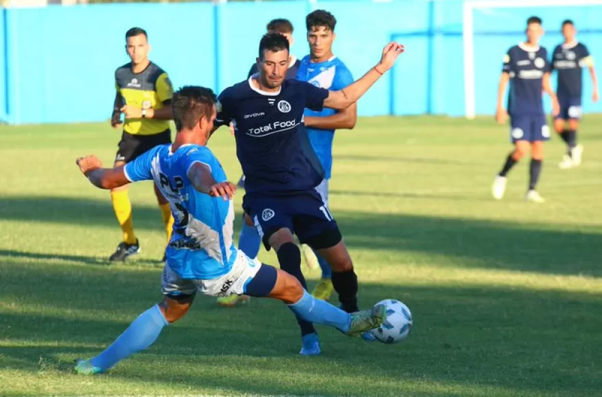 Villa San Carlos 0 - Acassuso 0.