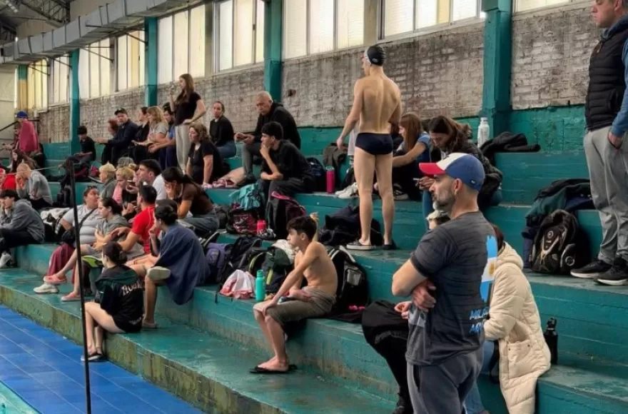 La instancia contó con la participación de nadadores y nadadoras de distintos espacios deportivos de la ciudad.