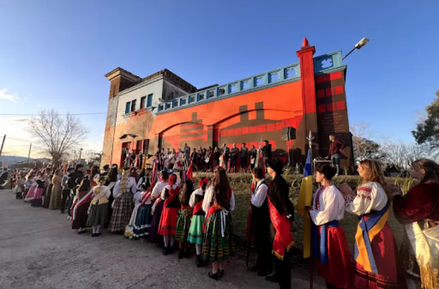 Reunirá más de 200 artistas en escena.