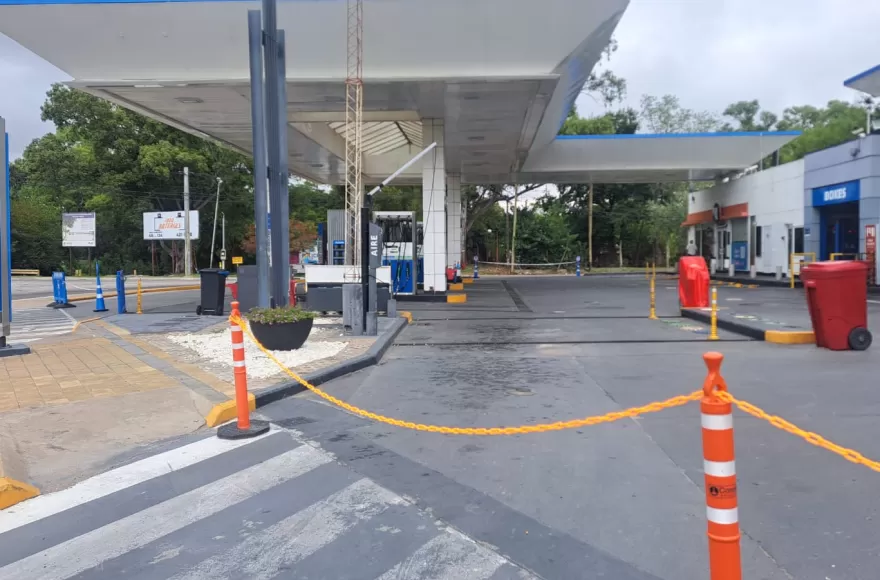 Sin despacho de combustible en la estación de 122 y 60.