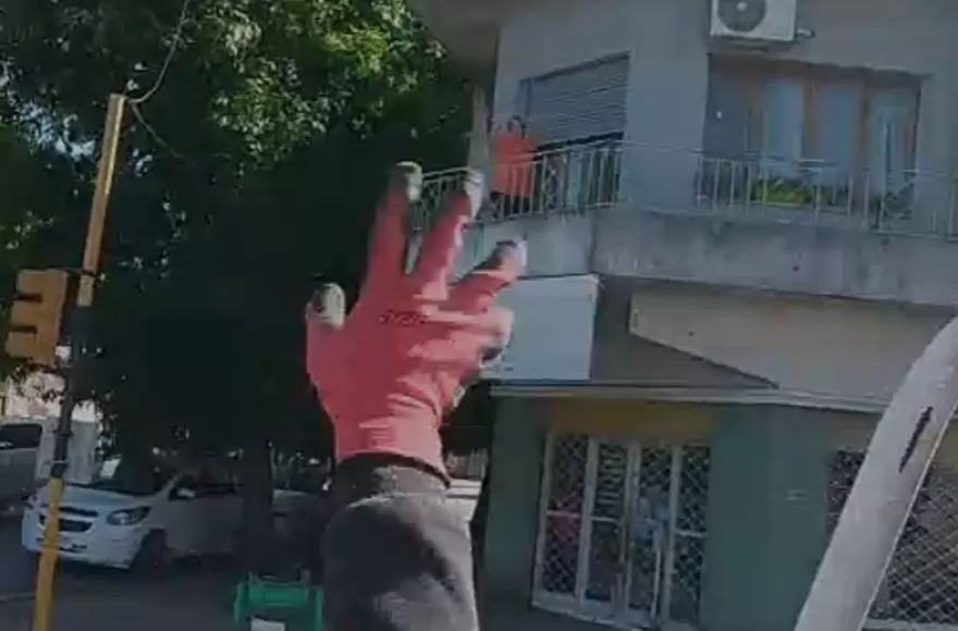 Un saludo muy especial.