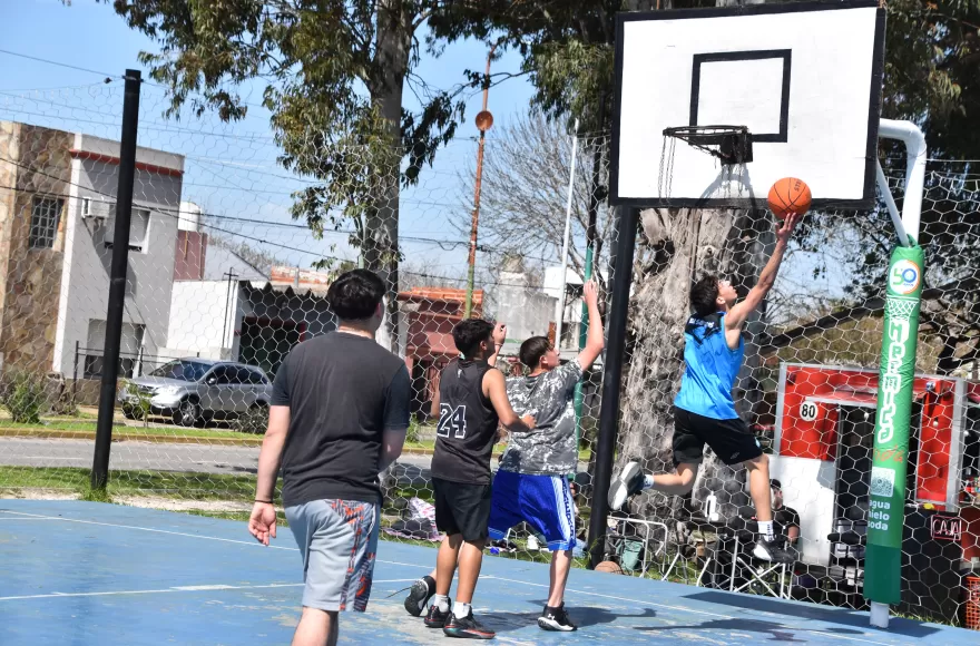 Se desarrolló la cuarta edición del torneo de Básquet 3x3.