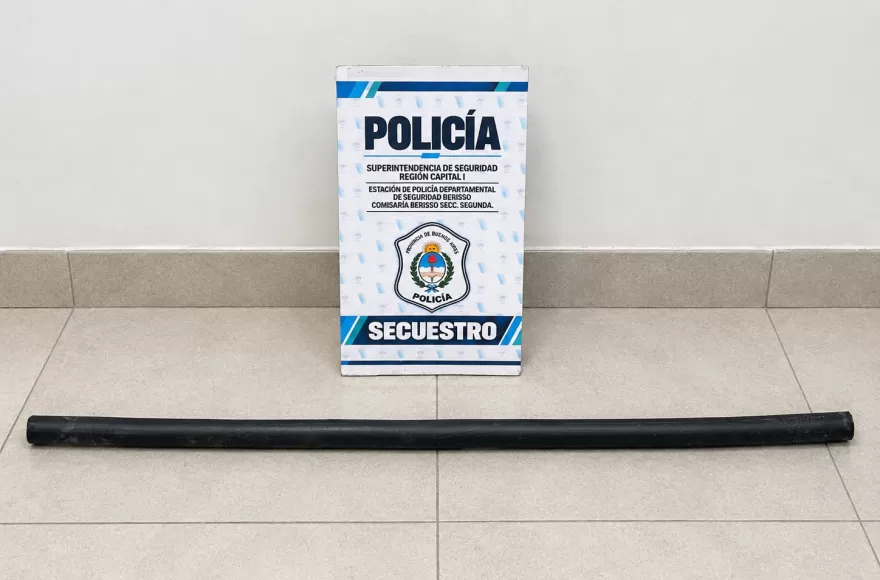 También se confiscó un tramo de cable multipar utilizado en telecomunicaciones.