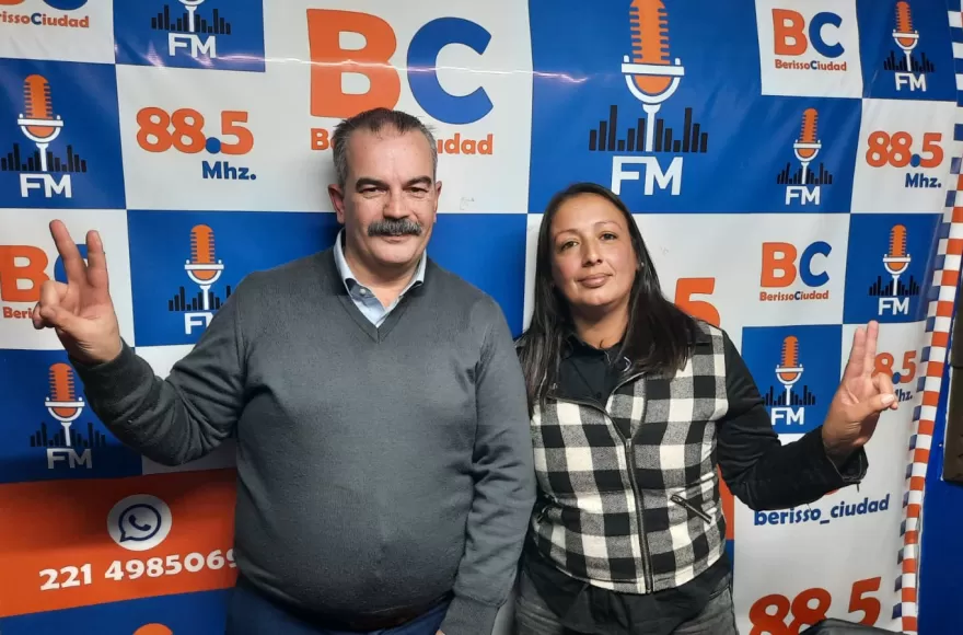 Gustavo Rodríguez y Melina Herrera, integrantes de las 62 Organizaciones Peronistas de Berisso.