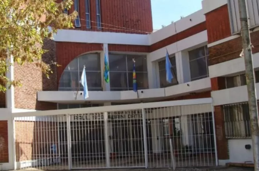El próximo viernes 29 de agosto, la Escuela Media Nº1 será sede de un debate de candidatos a concejales locales.