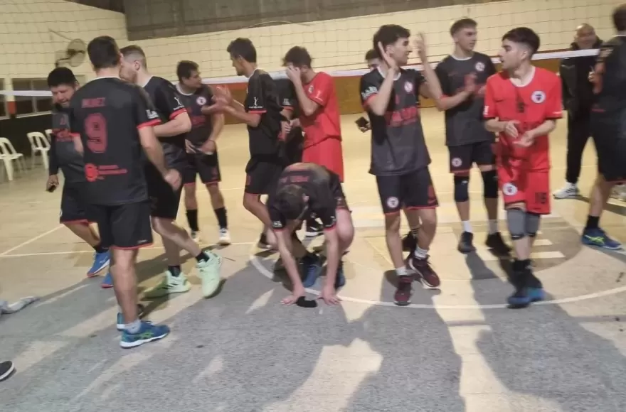Doblegó a Universal B.