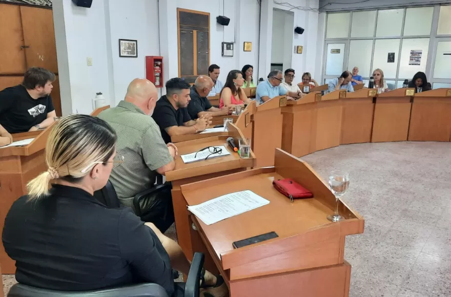 La votación fue 13 voluntades a favor y 7 en contra.