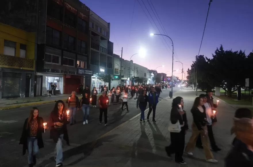 La convocatoria reúne a la comunidad en un espacio simbólico de la ciudad.