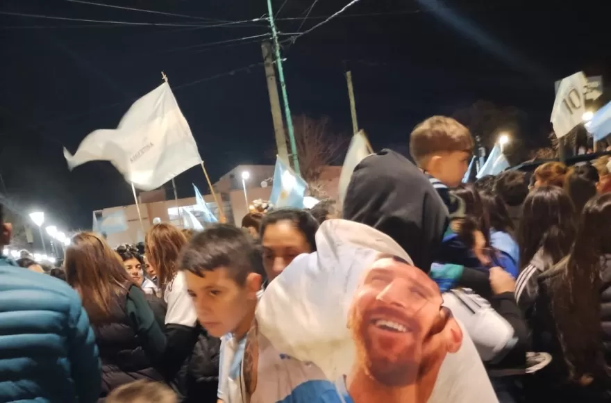 Berisso celebra el triunfo argentino.