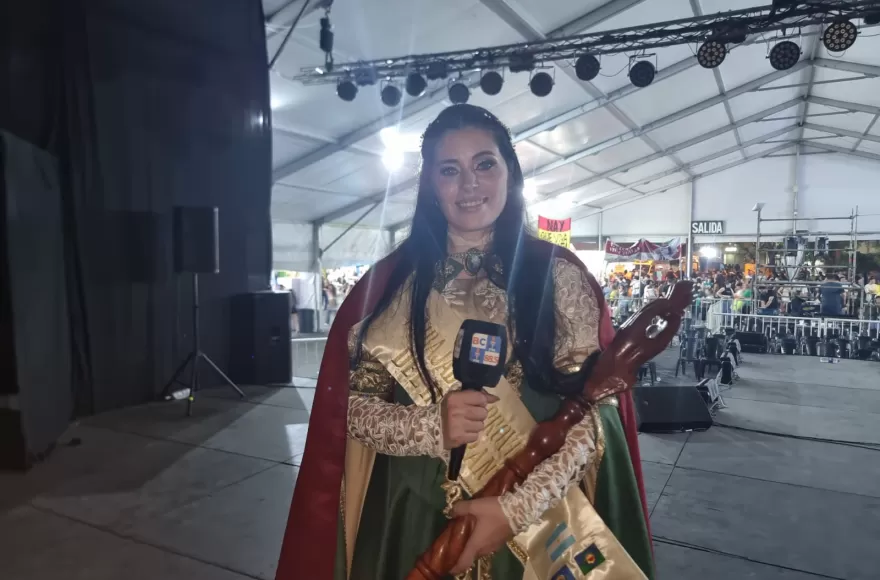 La flamante soberana.