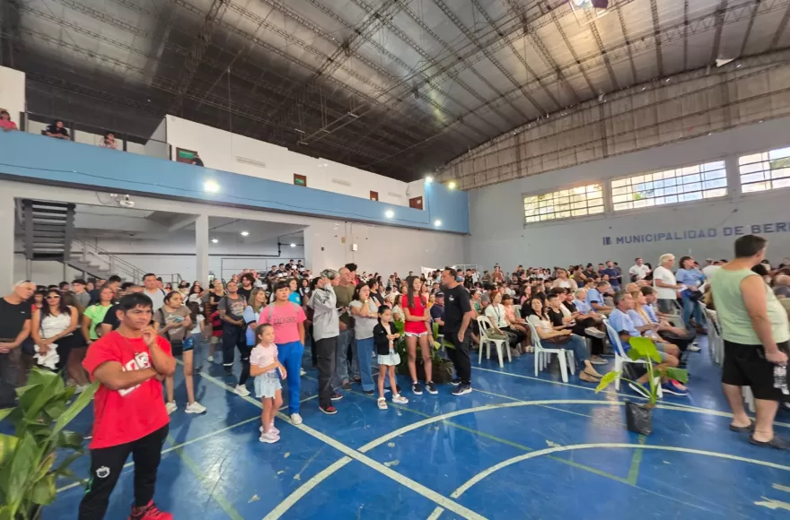 El Gimnasio Municipal “Mariano Freire” se vistió de fiesta para recibir a los y las participantes de las Escuelas Deportivas Municipales.
