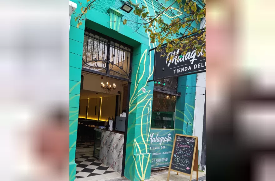 En Malaquita, la propuesta está marcada por la elaboración propia y por una carta amplia.