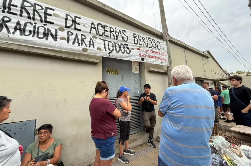 La convocatoria contó con el acompañamiento de vecinos, organizaciones sociales y gremiales