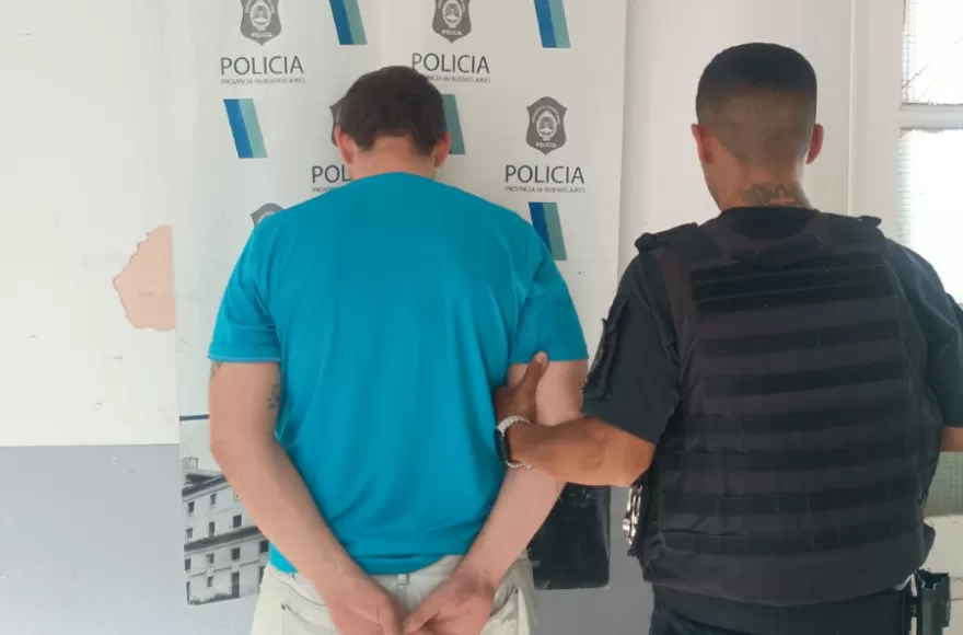 Trasladaron al hombre señalado a la dependencia policial para resguardar el cumplimiento de la medida.