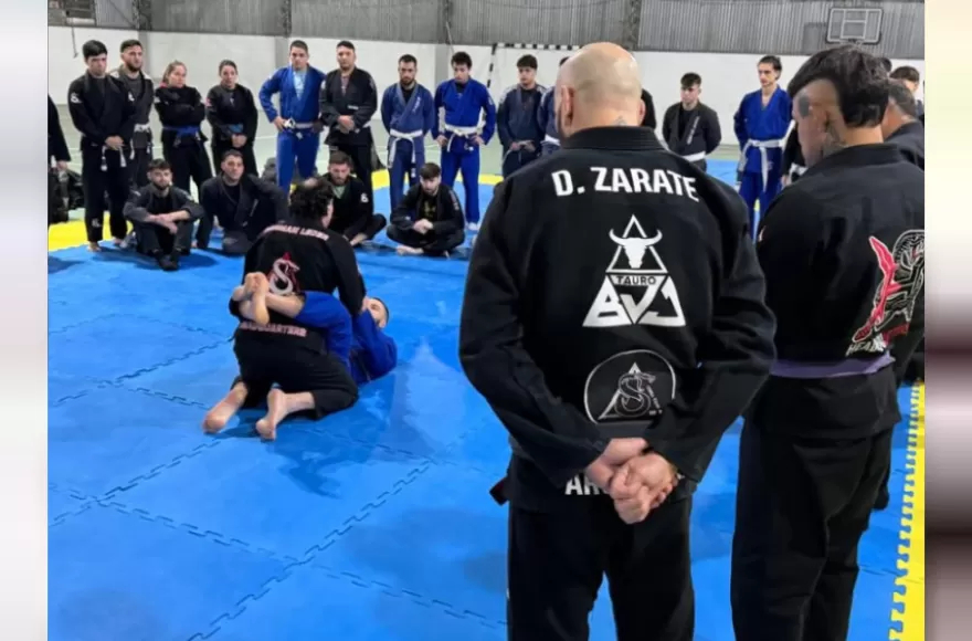 La Escuela Municipal de Jiu-Jitsu de Berisso realizó la primera Masterclass de Jiu-Jitsu de la ciudad.