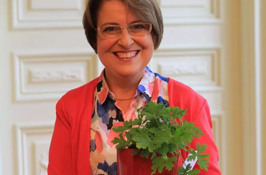A cargo de Carmen Caro Dugo.