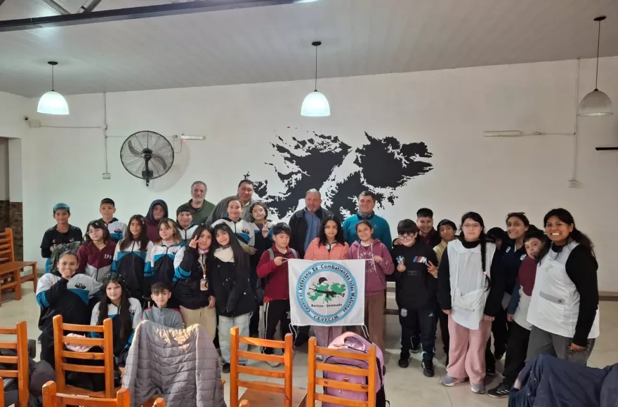 El CEVECIM recibió a alumnos y alumnas de la Escuela N° 8